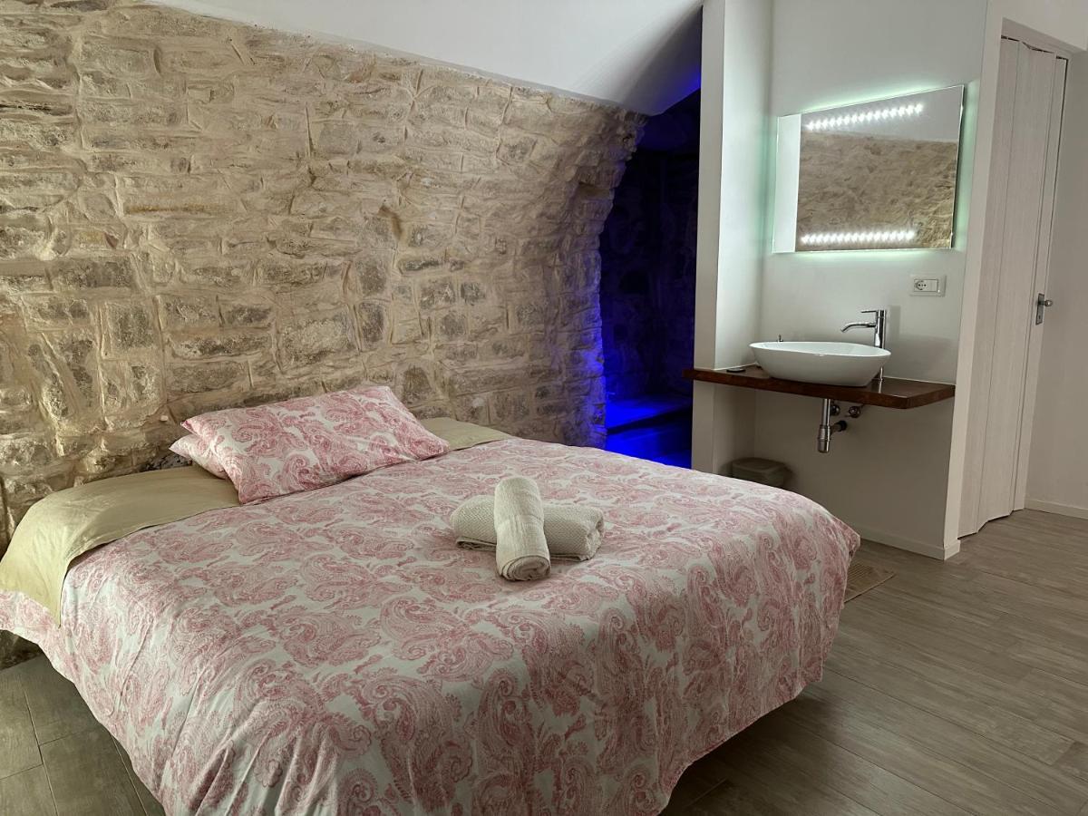 Giovinazzo Suite Pavone Griffi المظهر الخارجي الصورة