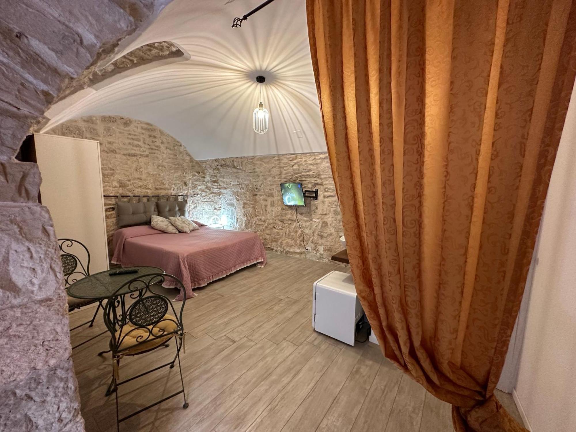 Giovinazzo Suite Pavone Griffi المظهر الخارجي الصورة